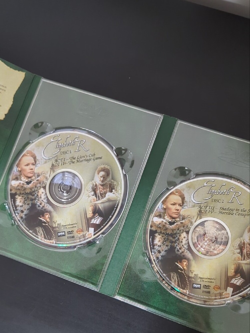 Elizabeth R DVD Set - Picture 7 of 8